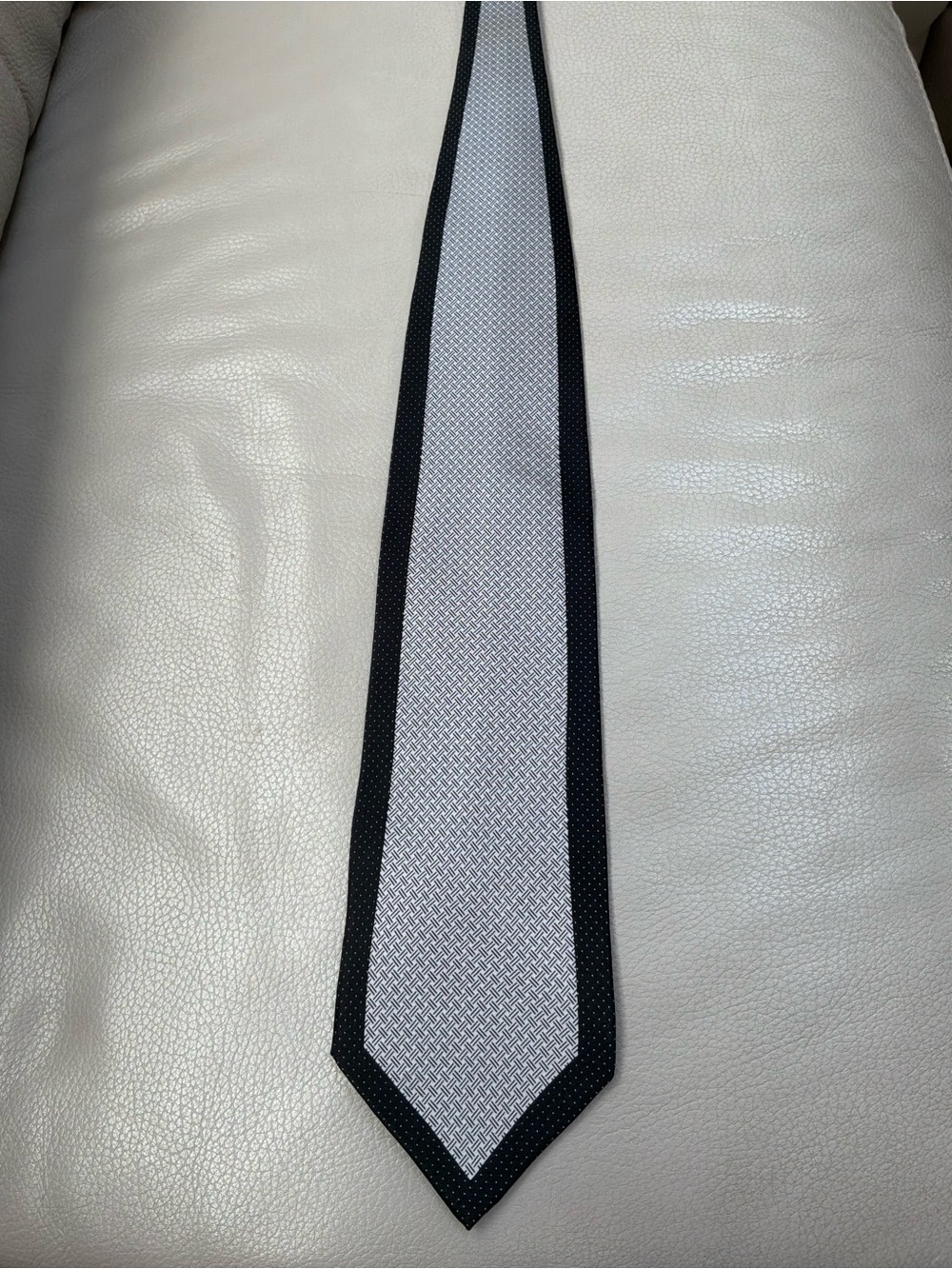 Vintage Tie by Tongue Tied 100% Silk